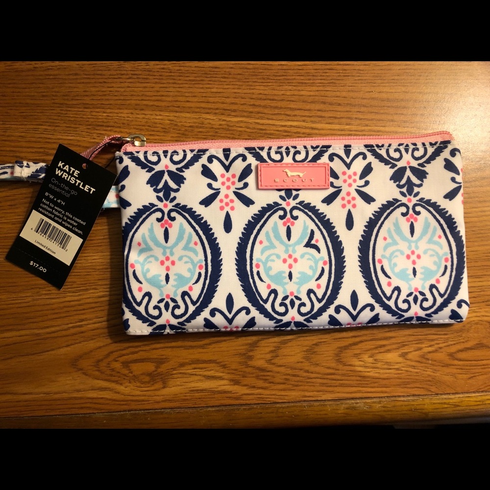 Scout Wristlet
